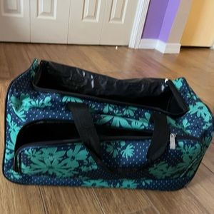 rolling duffle with flowered print w/ matching side bag perfect for travel